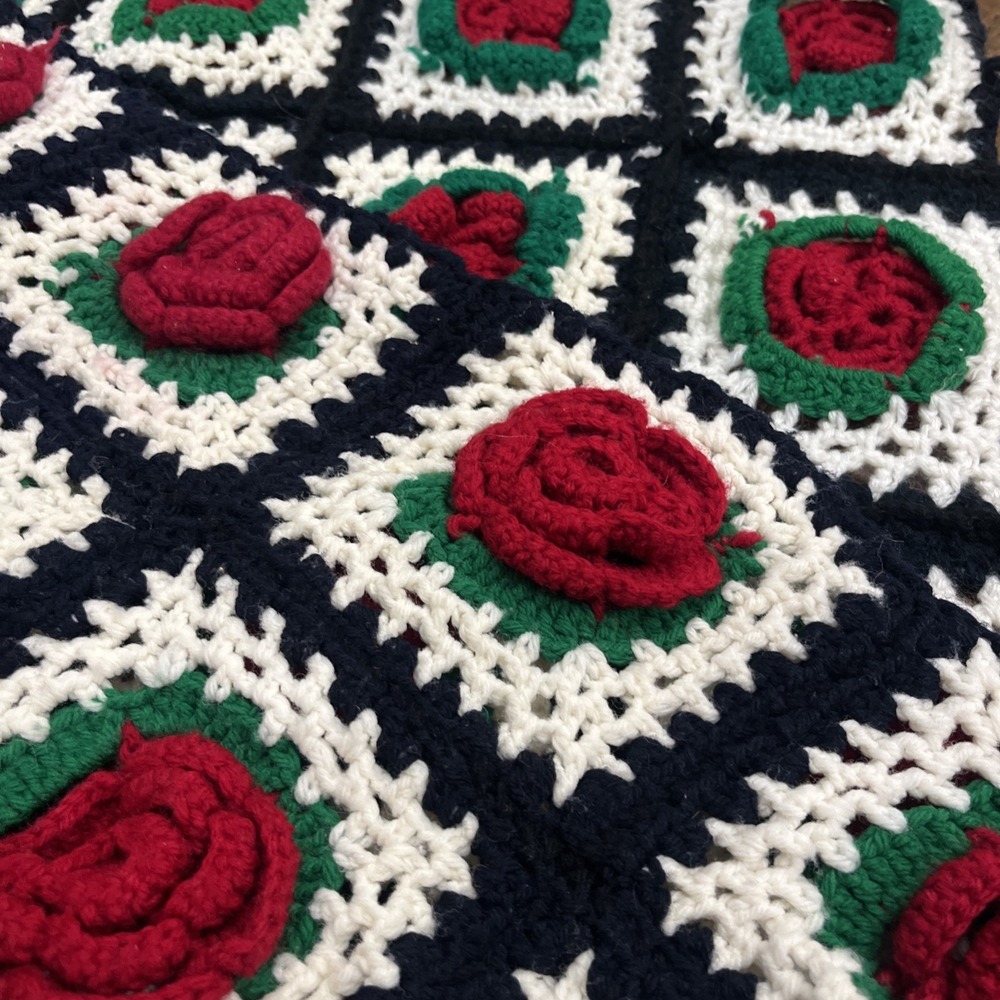 Floral Granny Square Crochet Throw 3D Red Roses 24x70 Couch Decor Cottage Black